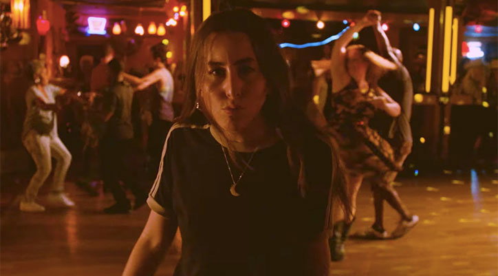 paul-thomas-anderson-haim-little-of-your-love-video-film-itsnicethat-1.jpg