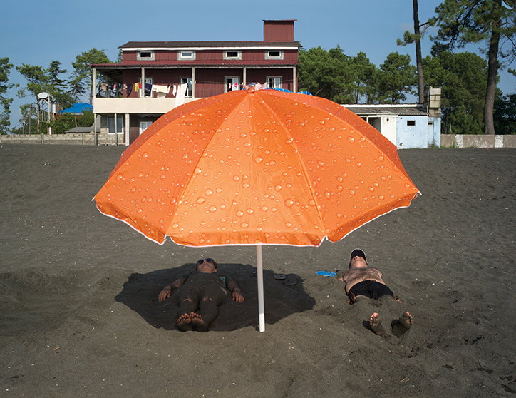 maryam-omidi-photography-itsnicethat-4.jpg
