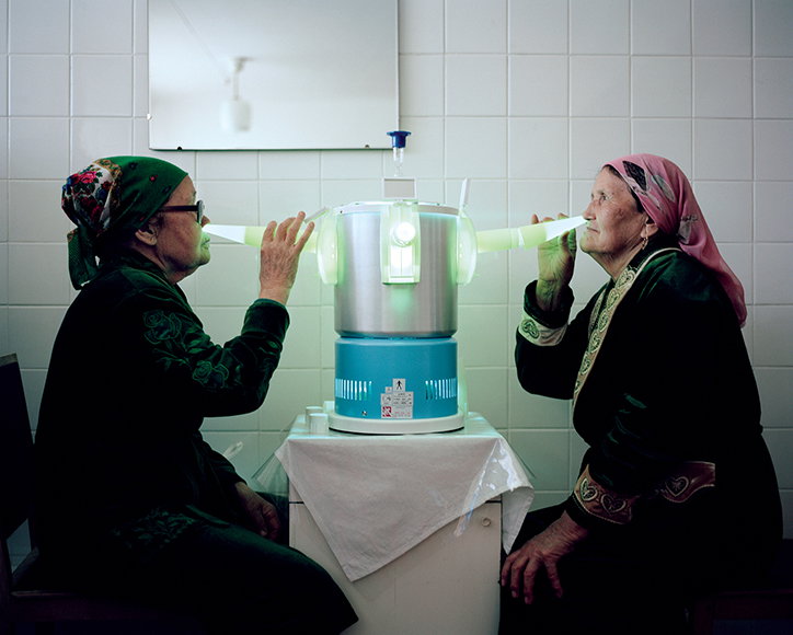 maryam-omidi-photography-itsnicethat-11.jpg