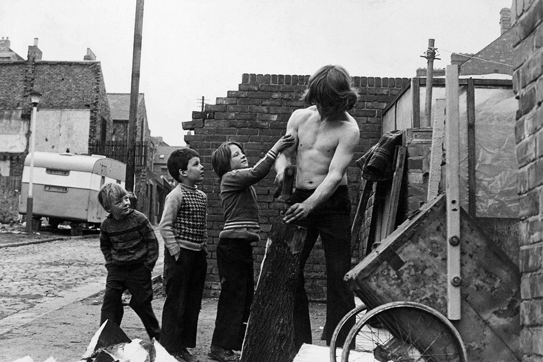 TishMurtha-Jimchoppingwood-YouthUnemployment-Photography-itsnicethat.jpg