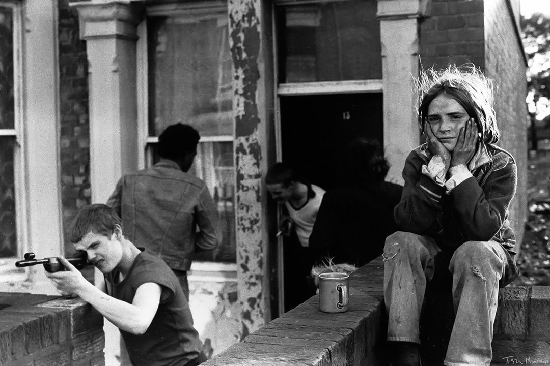 TishMurtha-13_Kenilworth_Road-YouthUnemployment-Photography-itsnicethat.jpg