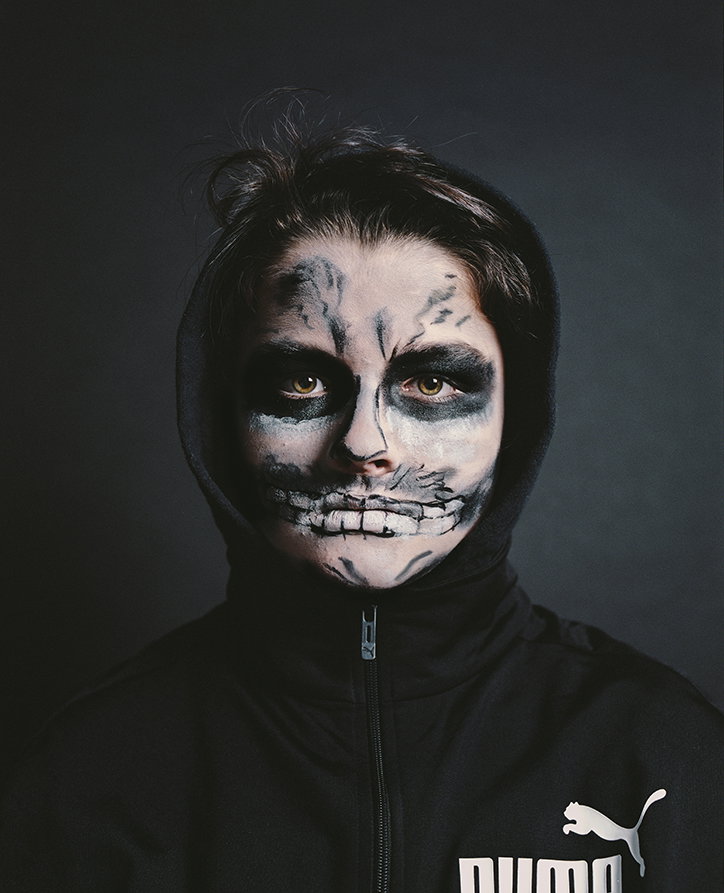 HollieFernando-Halloween-Photography-itsnicethat-05.jpg