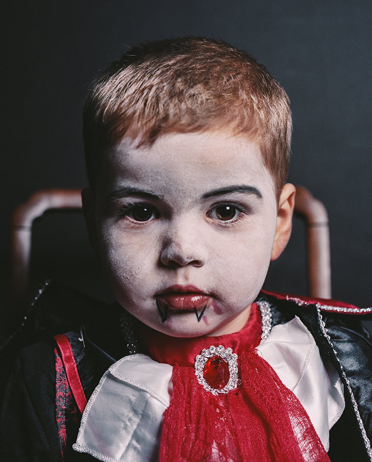 HollieFernando-Halloween-Photography-itsnicethat-14.jpg