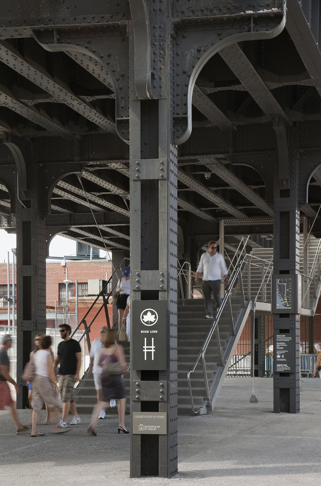 PaulaScher-Highline-itsnicehat-02.jpg