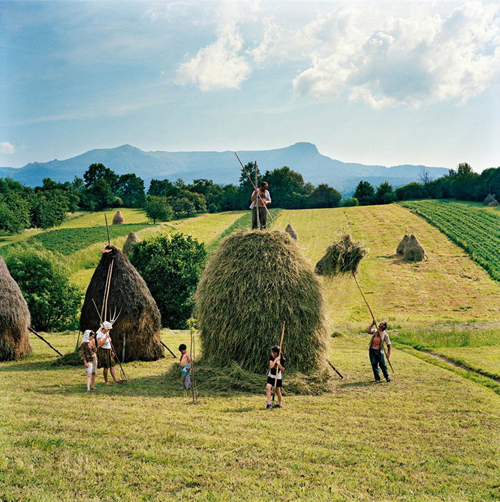 national-geographic-taschen-publication-itsnicethat-4.jpg