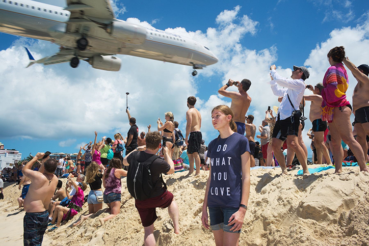 Mindaugas-Kavaliauskas-travel’AIR-SPOT-photography-itsnicethat-19.png