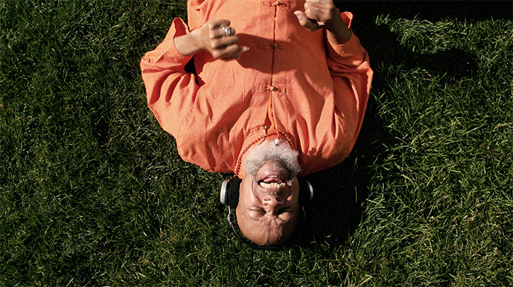 Laraaji-Film-JakeandOliver-itsnicethat-07.png