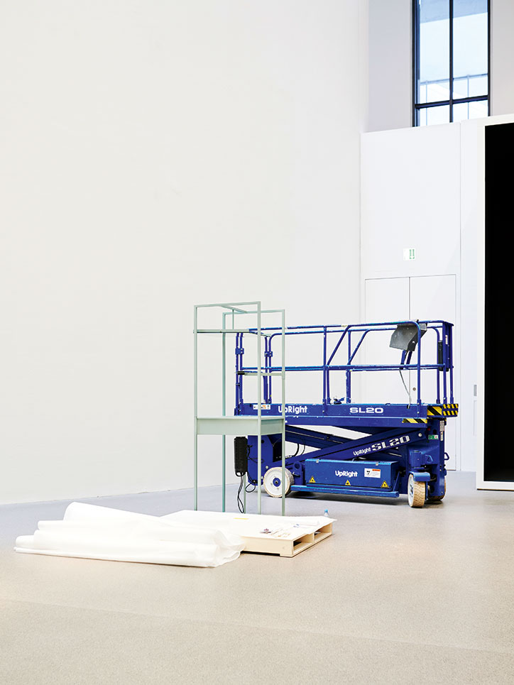 Hella-Jongerius-photography-itsnicethat-Disegno_NeueSammlung_Munich_122b.jpg