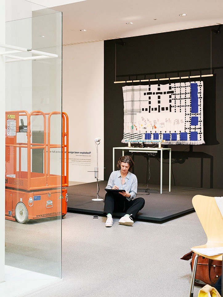 Hella-Jongerius-photography-itsnicethat-Disegno_NeueSammlung_Munich_664b.jpg