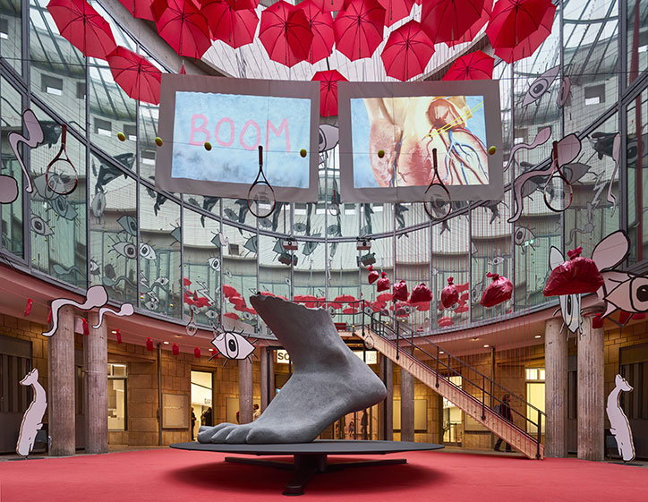 Heather-Phillipson_-EAT-HERE_-installation-view-at-Schirn-Kunsthalle_-Frankfurt_-2016.-Image-courtesy-the-artist-and-Norbert-Miguletz_art_itsnicethat-2.jpg