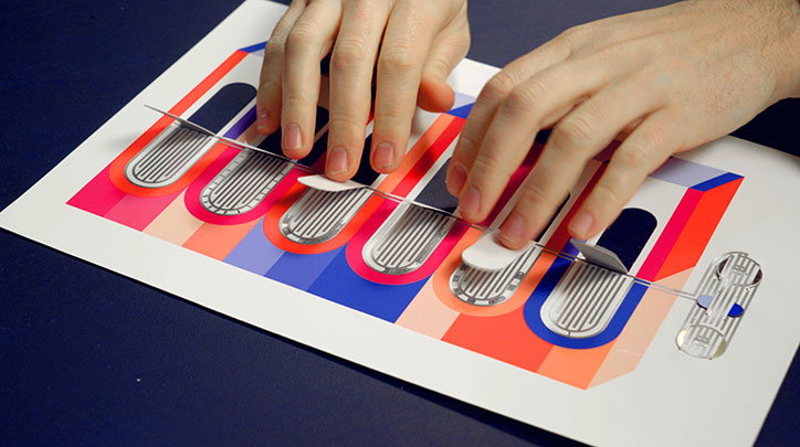 3-jouet1--Marion-Pinaffo-Raphaël-Pluvinage-Agnes-Agullo-papier-machine-product-design-itsnicethat.jpg