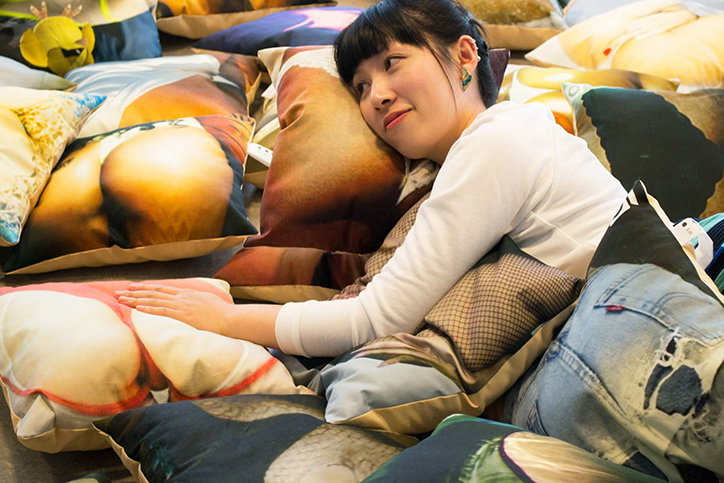 MelaniDeLuca-PostButt-Publication-itsnicethat-11.jpg
