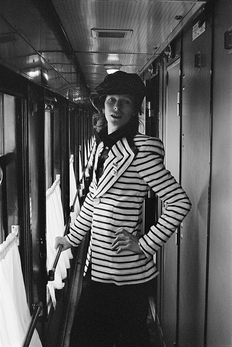 Geoff_MacCormack_David_Bowie_Photography_Its_Nice_That_742.jpg
