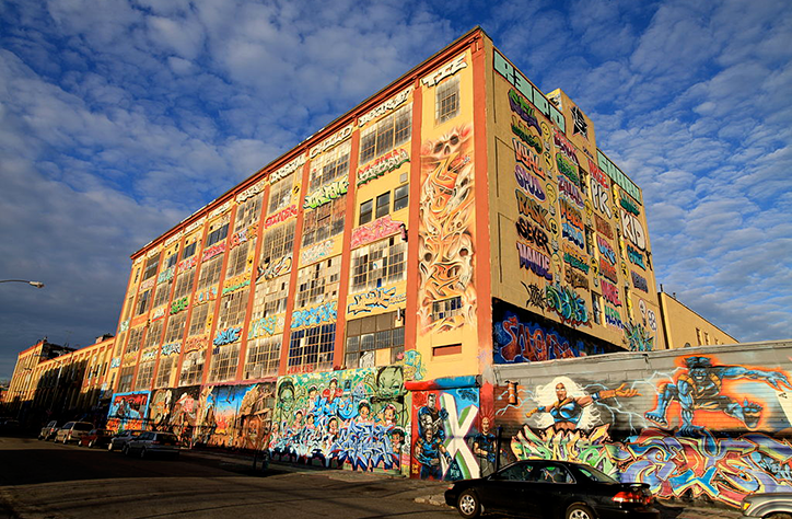 5pointz-new-york-graffiti-art-Ezmosis-itsnicethat.png