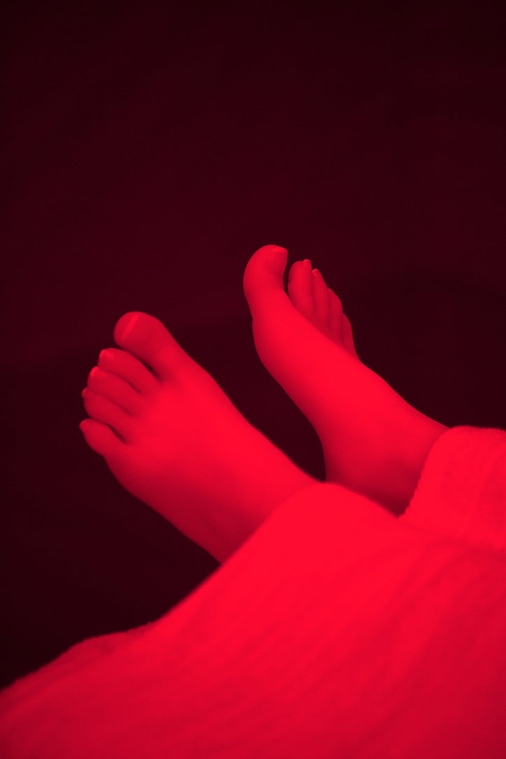 JunoCalypso-BeautySalon-ItsNiceThat-Art-7.jpg