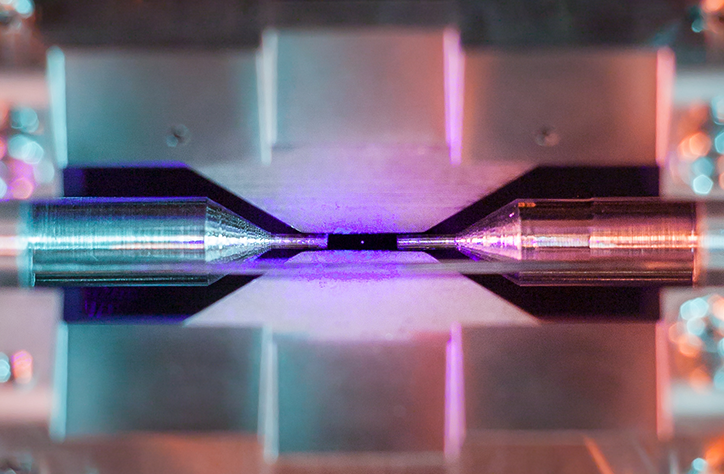 single-atom-in-an-ion-trap-David-Nadlinger-close-up-photography-itsnicethat.jpg