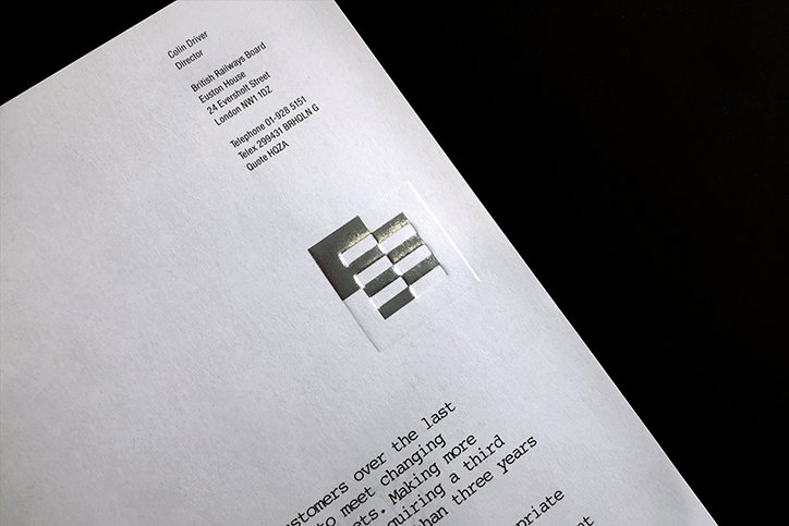 DesignForRail-Roundel-Exhibition-itsnicethat-06.jpg