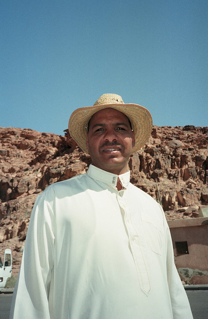 OlgacBozalp-DadandhisJordanianfriends-Photography-ItsNiceThat-12.jpg