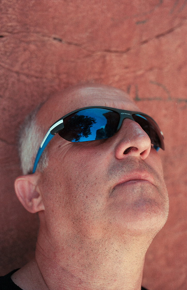 OlgacBozalp-DadandhisJordanianfriends-Photography-ItsNiceThat-14.jpg