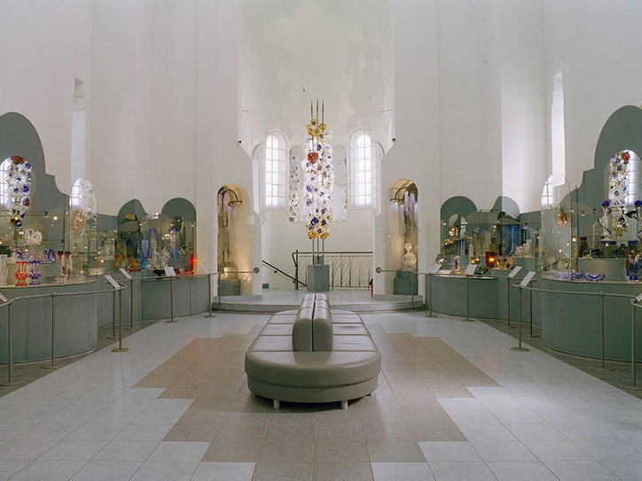 allaafonina-veralaponkina-sacredplace-itsnicethat-photography-6.jpg