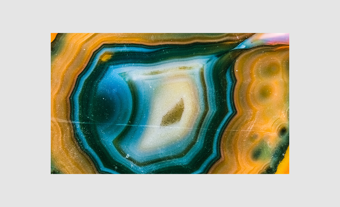 natalia_stuyk_adobe_stock_itsnicethat_found_in_stockSlideshows.png