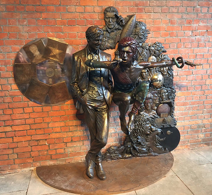 david-bowie-statue-andrew-sinclair-sculpture-itsnicethat.jpg