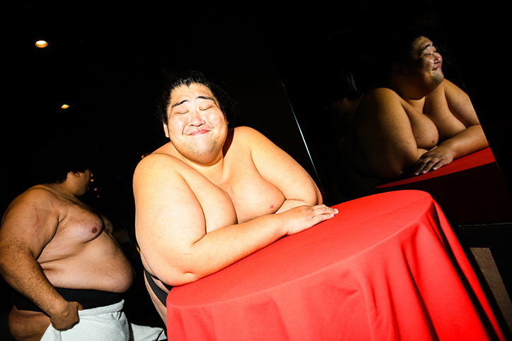 Dolly_Faibyshev-Sumo-Photography-itsnicethat-04.jpg