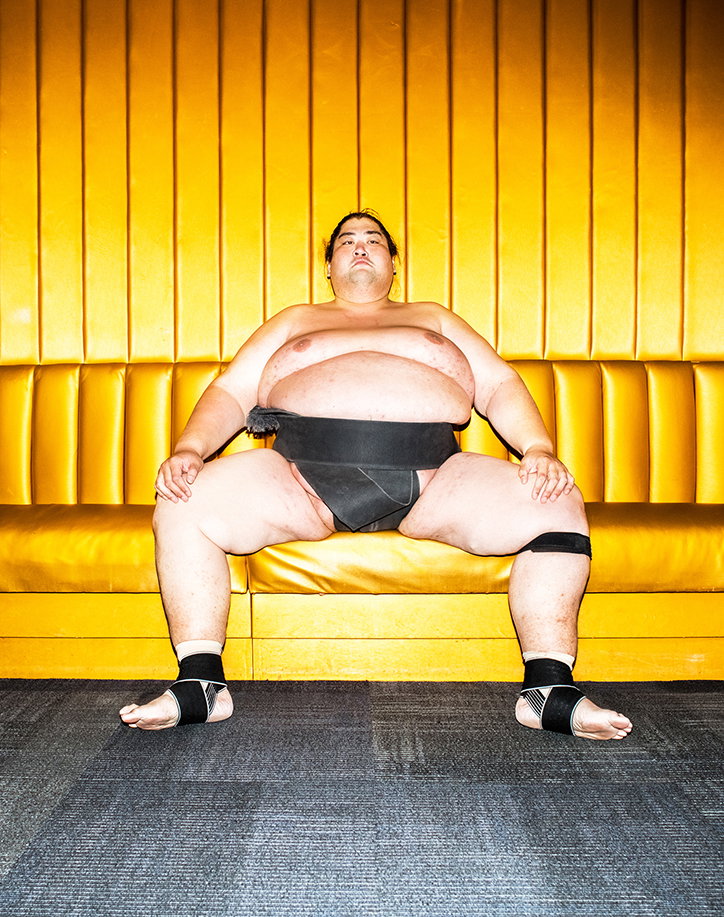 Dolly_Faibyshev-Sumo-Photography-itsnicethat-14.jpg