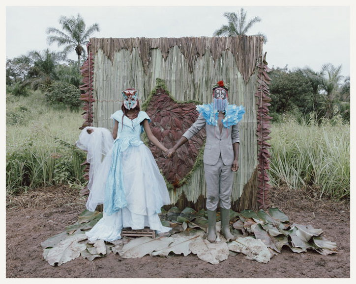 Baloji-PeaudeChagrinBleudeNuit-Film-ItsNiceThat-2.jpg