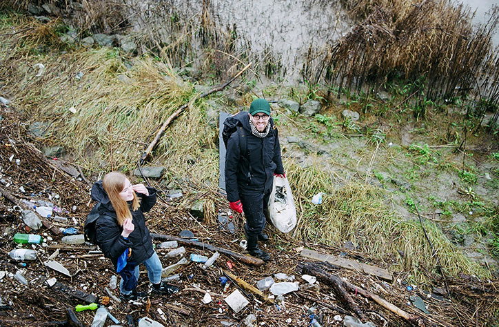 lovers_greenpeace_end-ocean-plastics_graphic-design_itsnicethat_paul-on-rubbish-research-trip.jpg