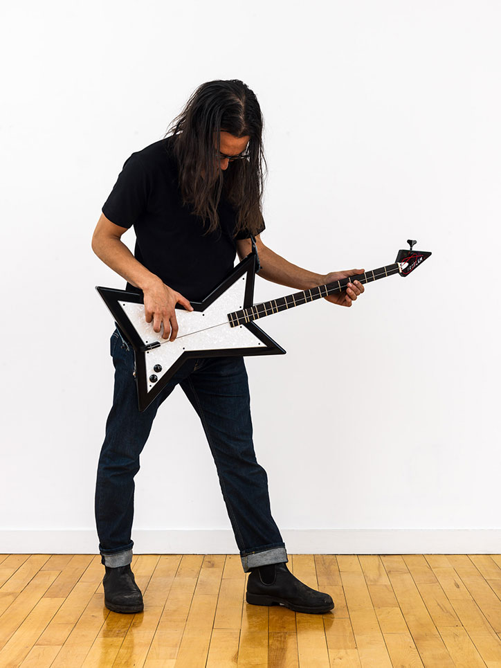 david-shrigley-problem-in-brighton-performance-itsnicethat.jpg