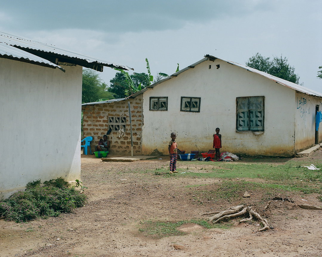 ElenaHeatherwick-LiberianMidwives-Photography-itsnicethat-05.jpg