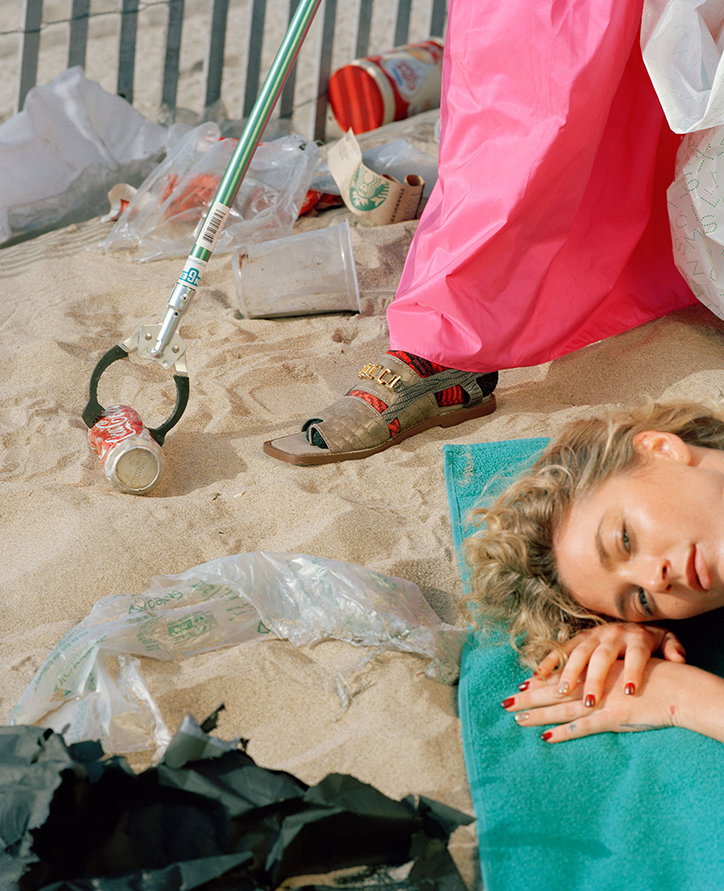 RetoSchmid-CleanItBeach-Photography-ItsNiceThat-11.jpg
