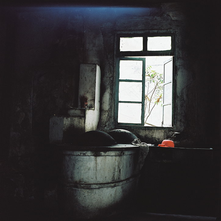 xiaoxiao-xu-photography-itsnicethat-6.jpg
