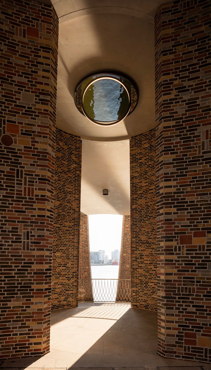 Olafur-Eliasson-building_architecture_itsnicethat_Cirkelspejl_121771.jpg