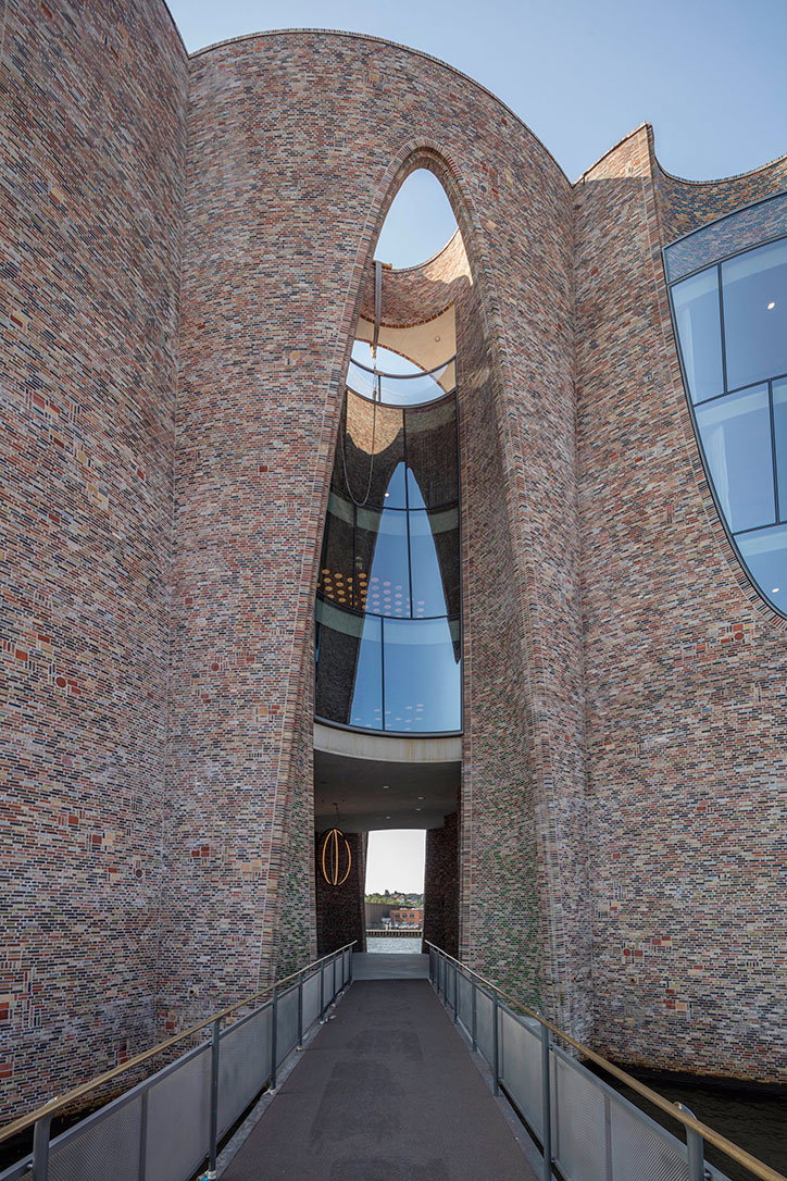 Olafur-Eliasson-building_architecture_itsnicethat_Fjordenhus_121780.jpg