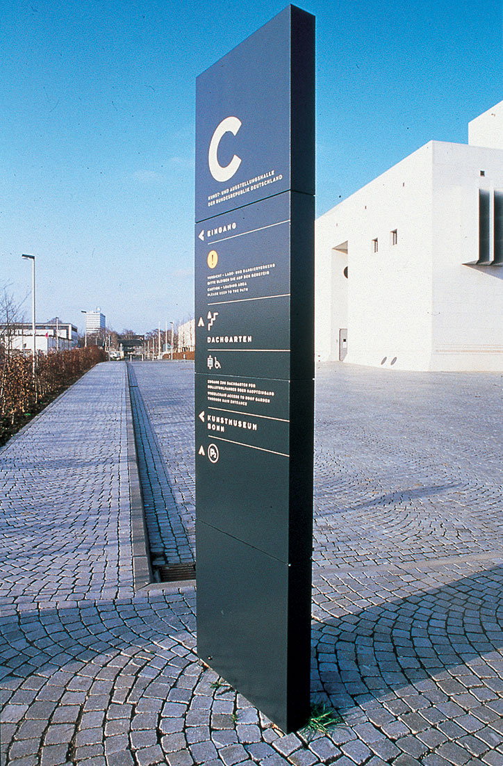 Brody-Fonts_graphic-design_itsnicethat_Bonn-Eingang.jpg