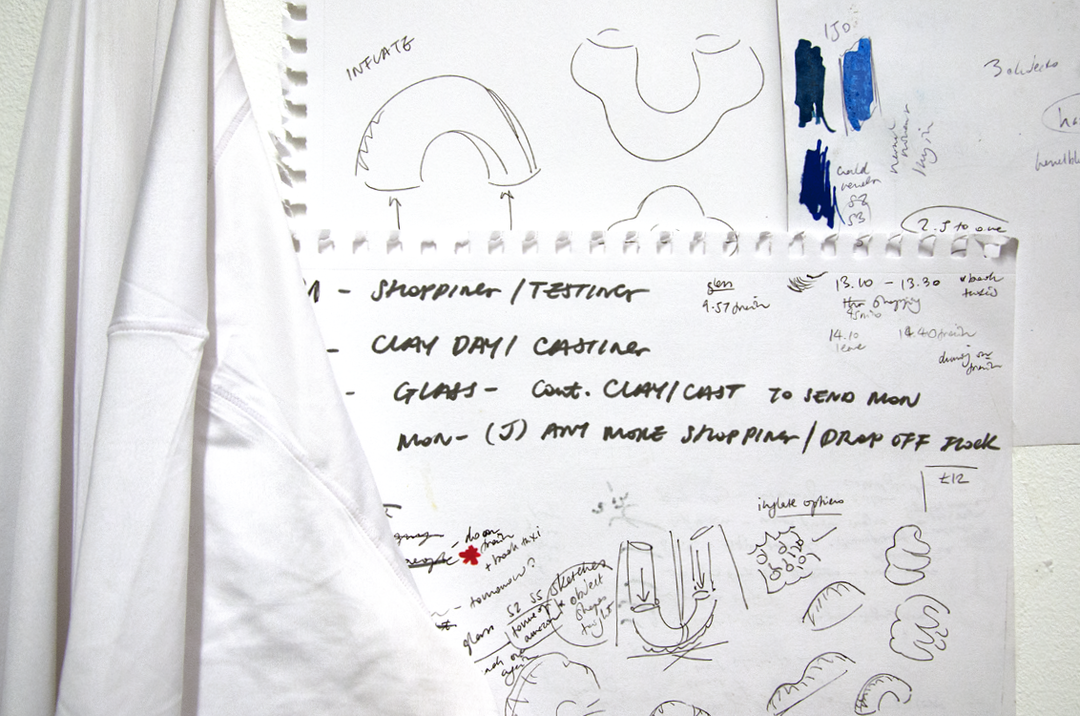 lucy-hardecastle-uniqlo-art-itsnicethat-14.png