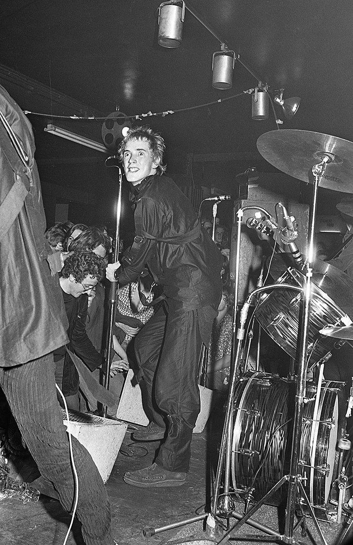 100ClubStories-DittoPress-JohnLydon-BarryPlummer-Publication-itsnicethat.jpg