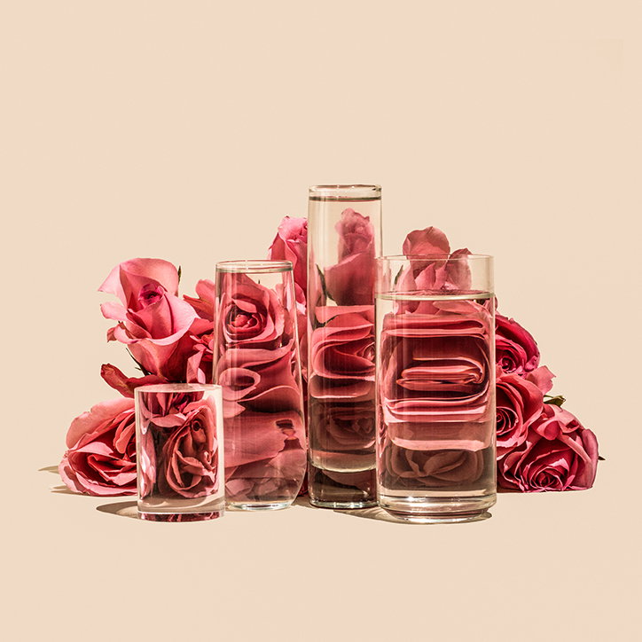 SuzanneSaroff-Roses-Photography-itsnicethat.jpg