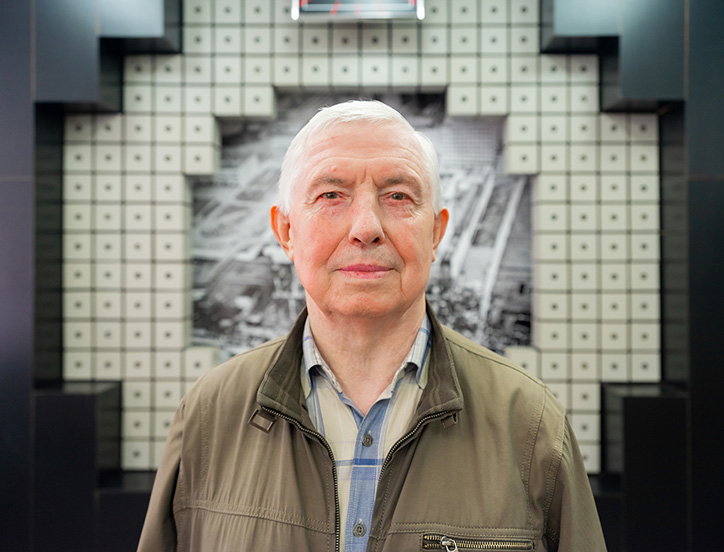 tomskipp-liquidator-photography-it'snicethat-7.jpg