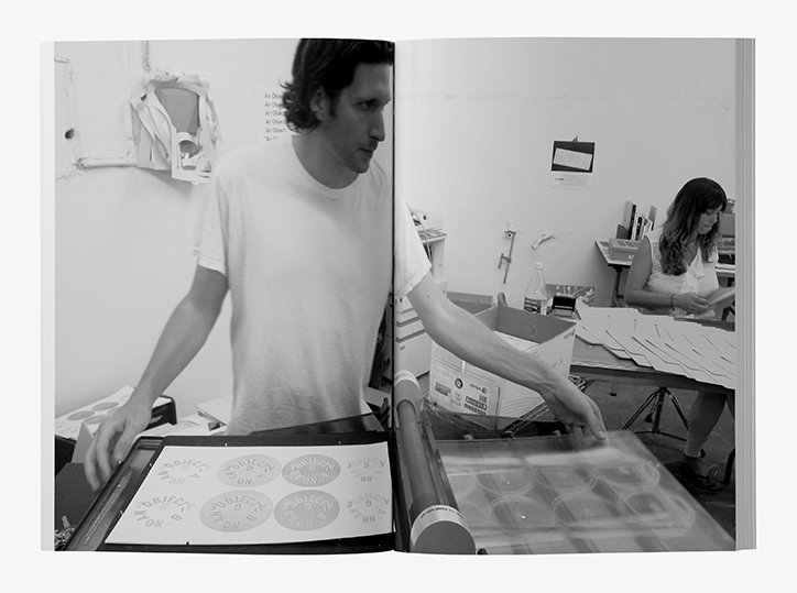 brian-roettinger-no-age-publication-itsnicethat-07.jpg