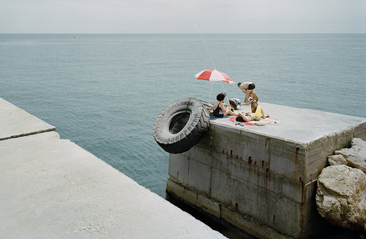 waiting-game-photography-itsnicethat-10.jpg