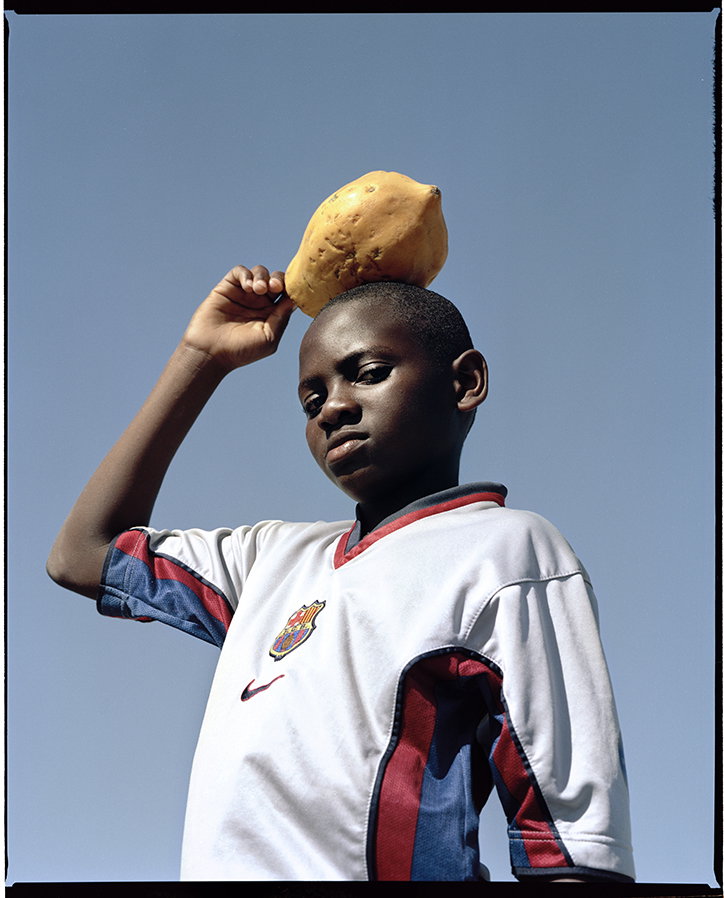 SimonHegerKnudsen-Ball-Photography-itsnicethat-04.jpg