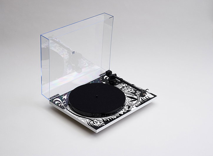 secret-seven-auction-itsnicethat-01.jpg