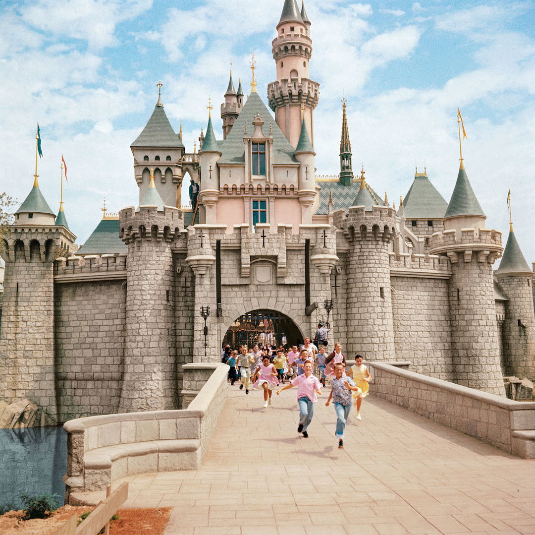 disneyland-taschen-publication-itsnicethat-03.jpg