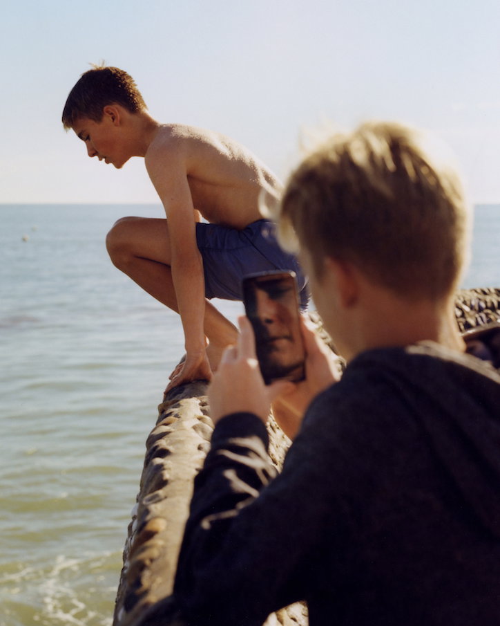 Pat-Martin-Family-Photography-Itsnicethat-17.jpg