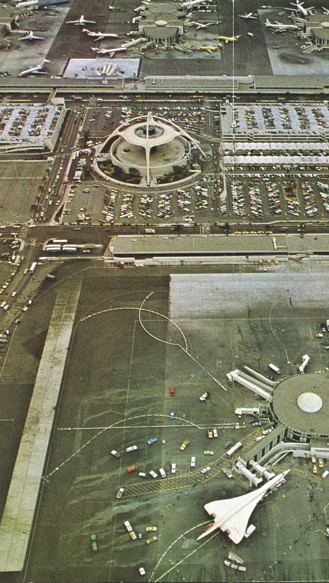 Concorde-publication-itsnicethat-01.jpg