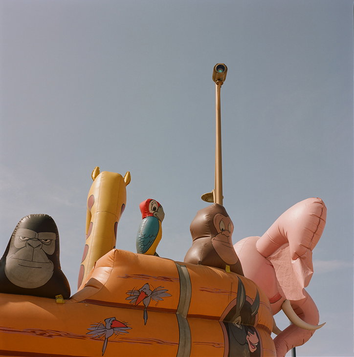 LindaBrownlee-GreatYarmouth-photography-itsnicethat-18.jpg