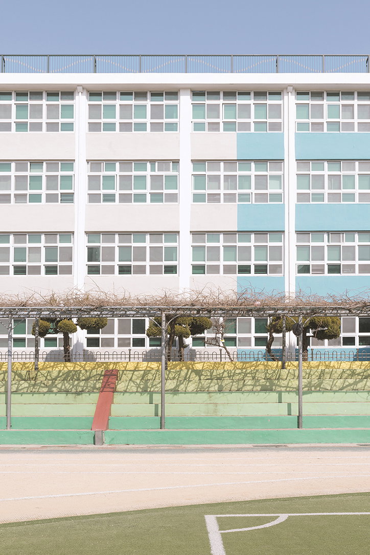 andres-gallardo-korean-schooling-itsnicethat-02.jpg